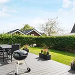 4 Star Holiday Home In Borkop 펜션 *
